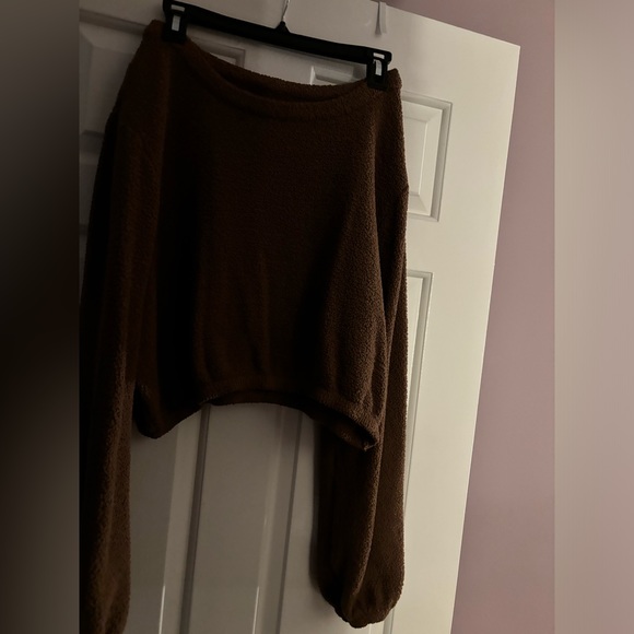 BuffBunny cropped crewneck size medium - Picture 1 of 5